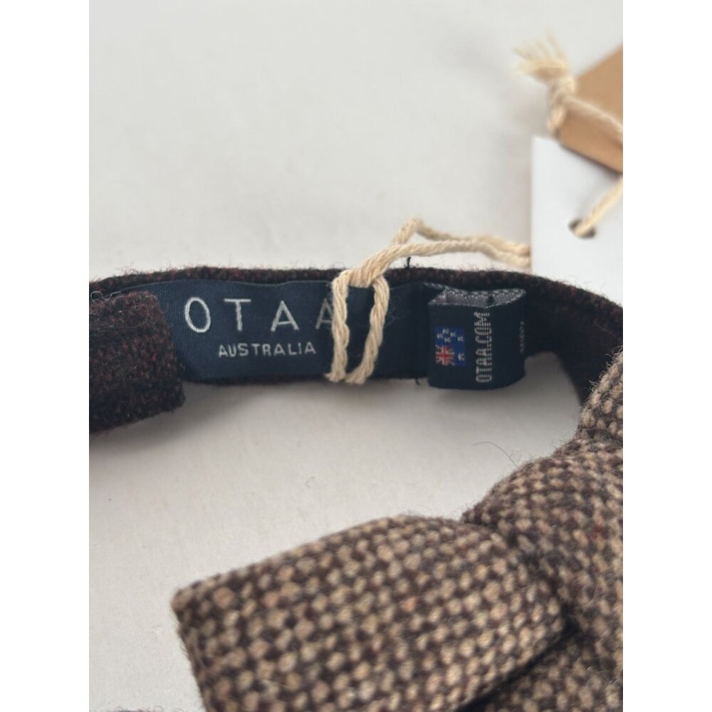 Otaa Bow Tie Brown Caramel English Wool Houndstooth Pre-Tied Adjustable Strap - Picture 4 of 7